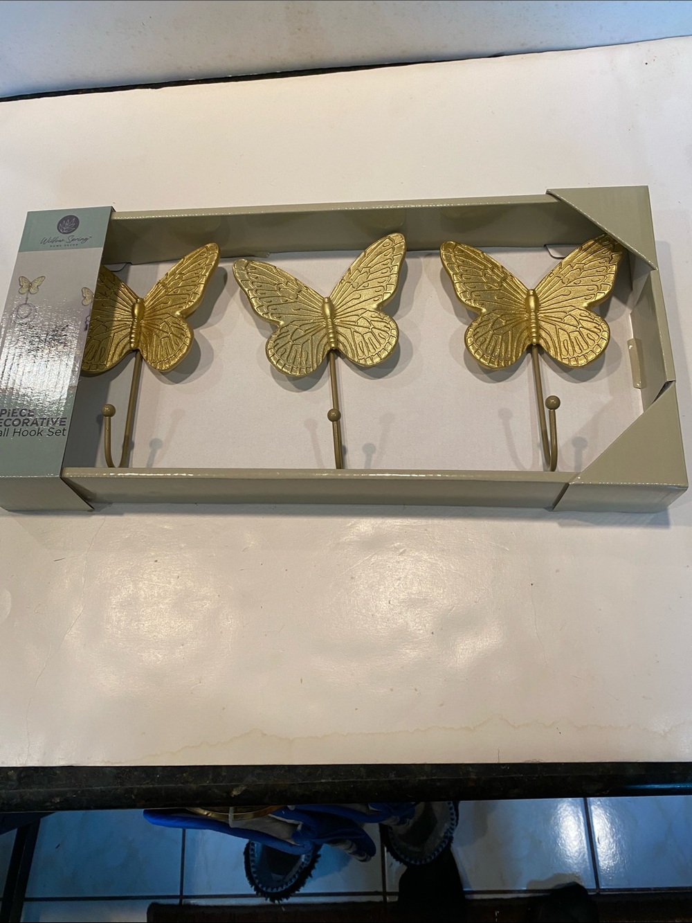 NWT 3-Piece Decorative Wall Hook Set